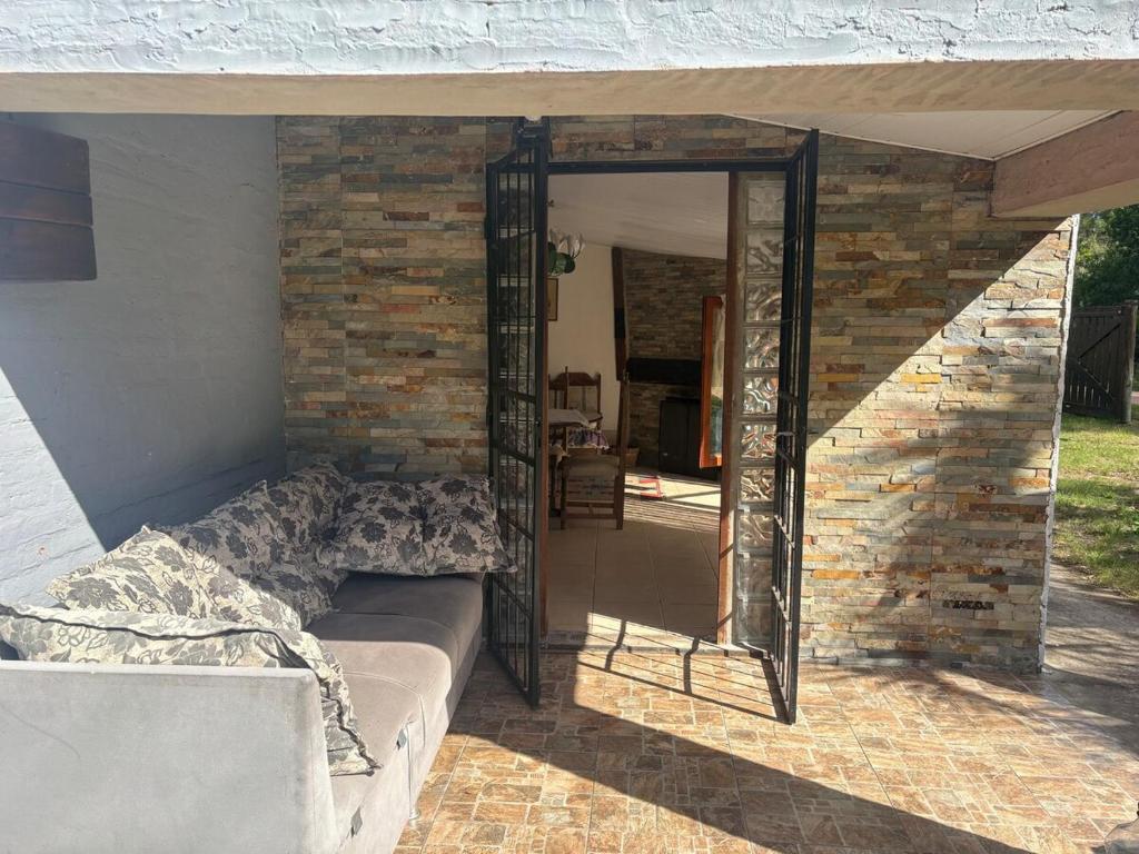 Hermosa casa a metros de la playa en la Esmeralda Rocha - 3