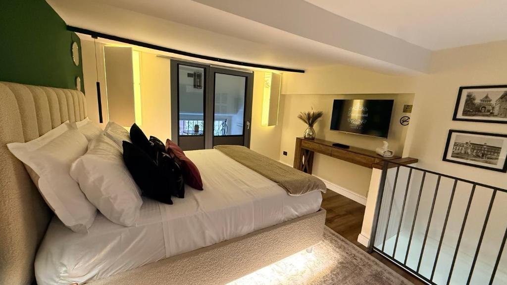 Dante Apartments - Canto 27 - 3