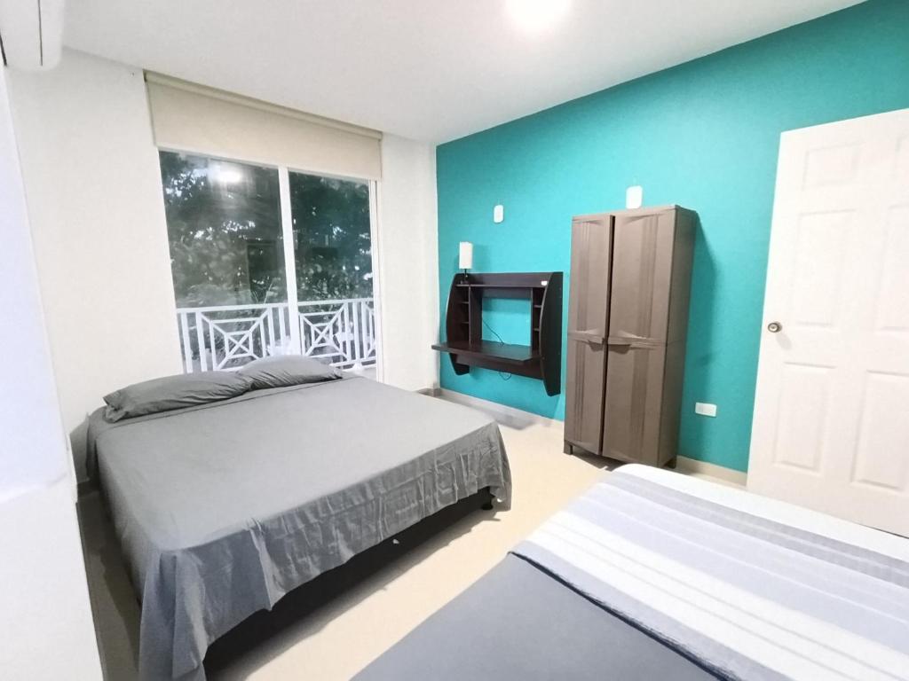 Apartamento Familiar con Aire y WiFi a 9 Minutos walking Playa Spratt Bight - 5