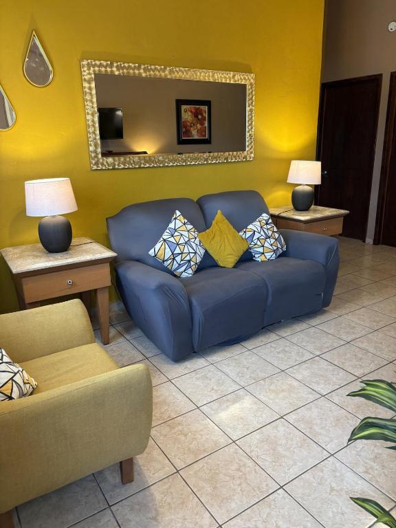 Central Family Apartment with Air conditioning and Hot Water - 2