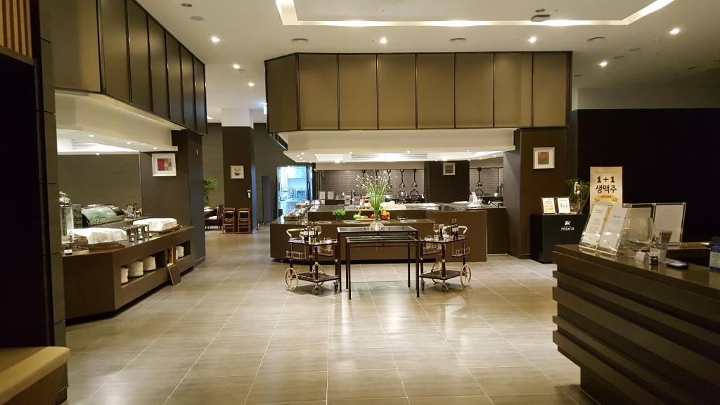 2. 푸르미르 호텔 ..