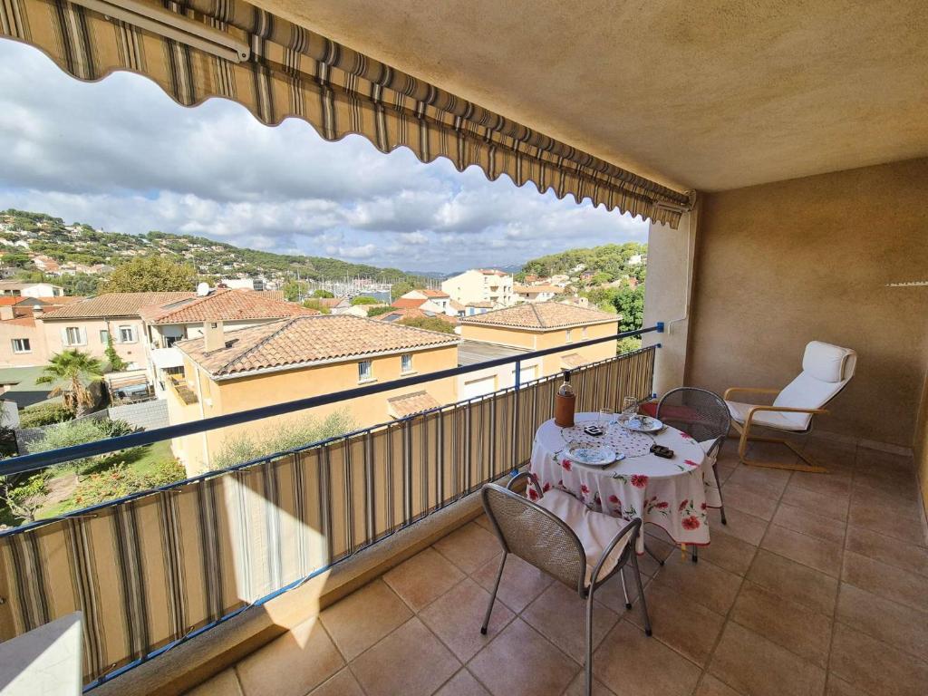 3 chambres, au coeur du village de Saint Mandrier - 1