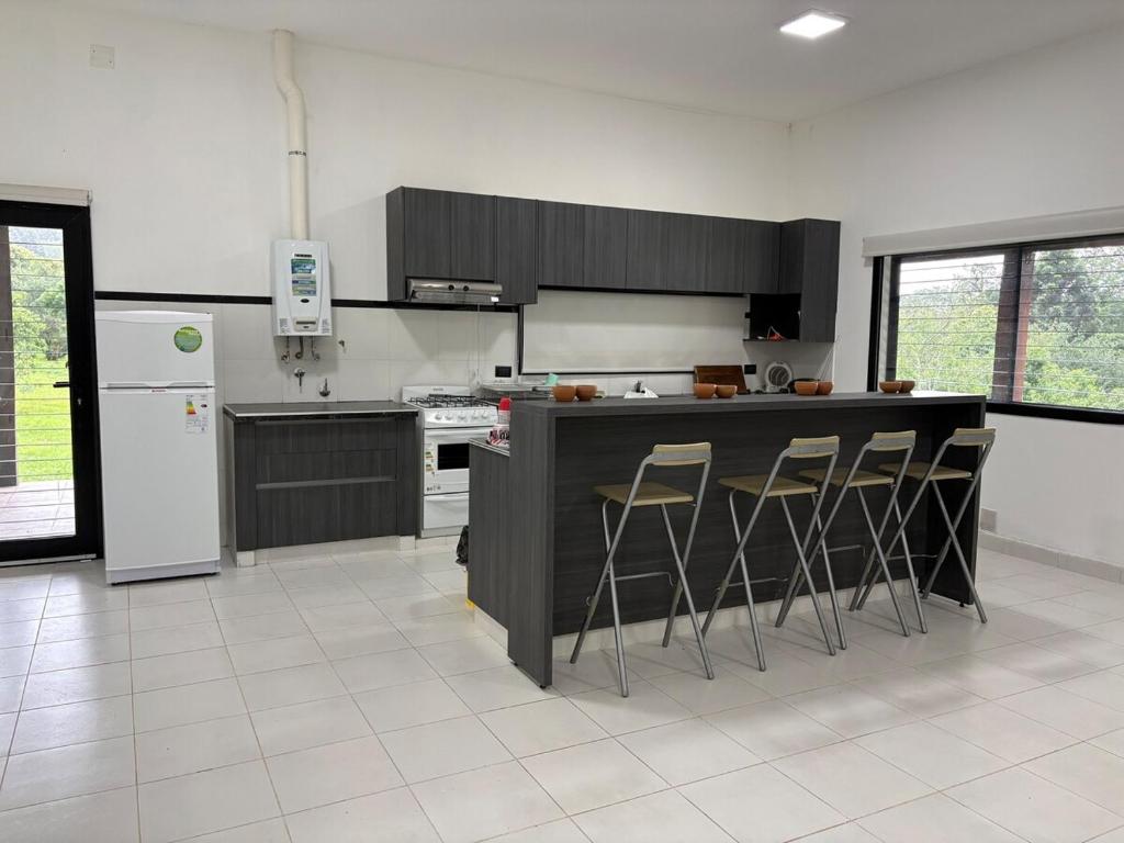 Casa entera en Yala con pileta, parrilla y tranquilidad absoluta - 4