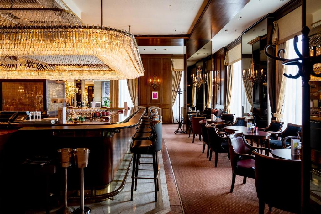 Bar/lounge