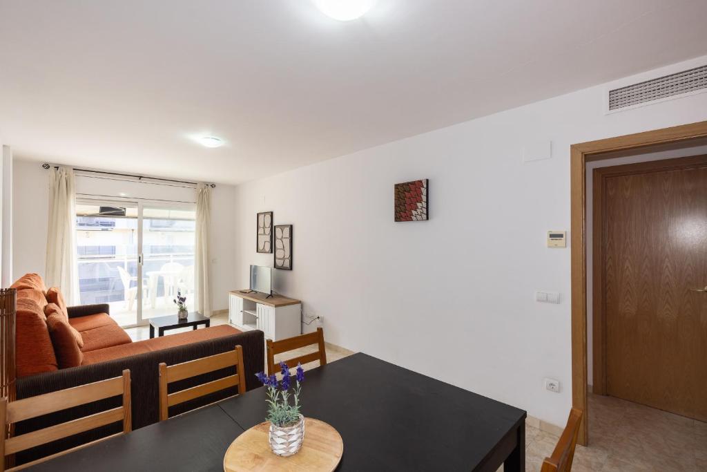 Apartamentos NOVA PINEDA 2 - 5