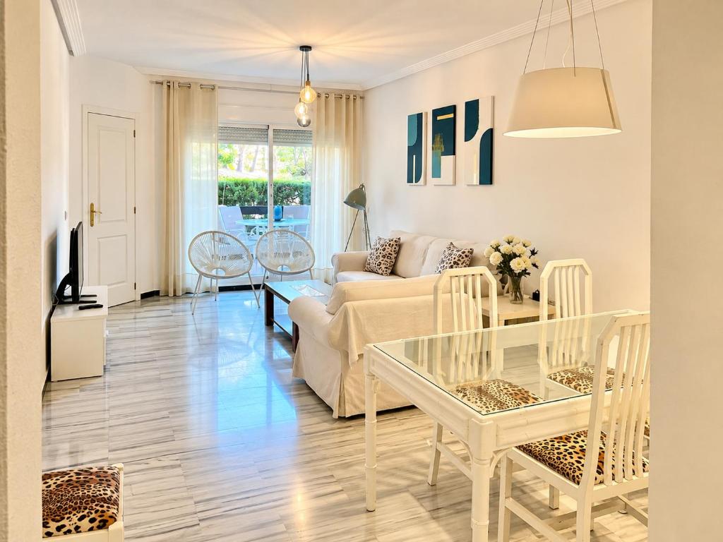 Puerto Banus with private garden - 5