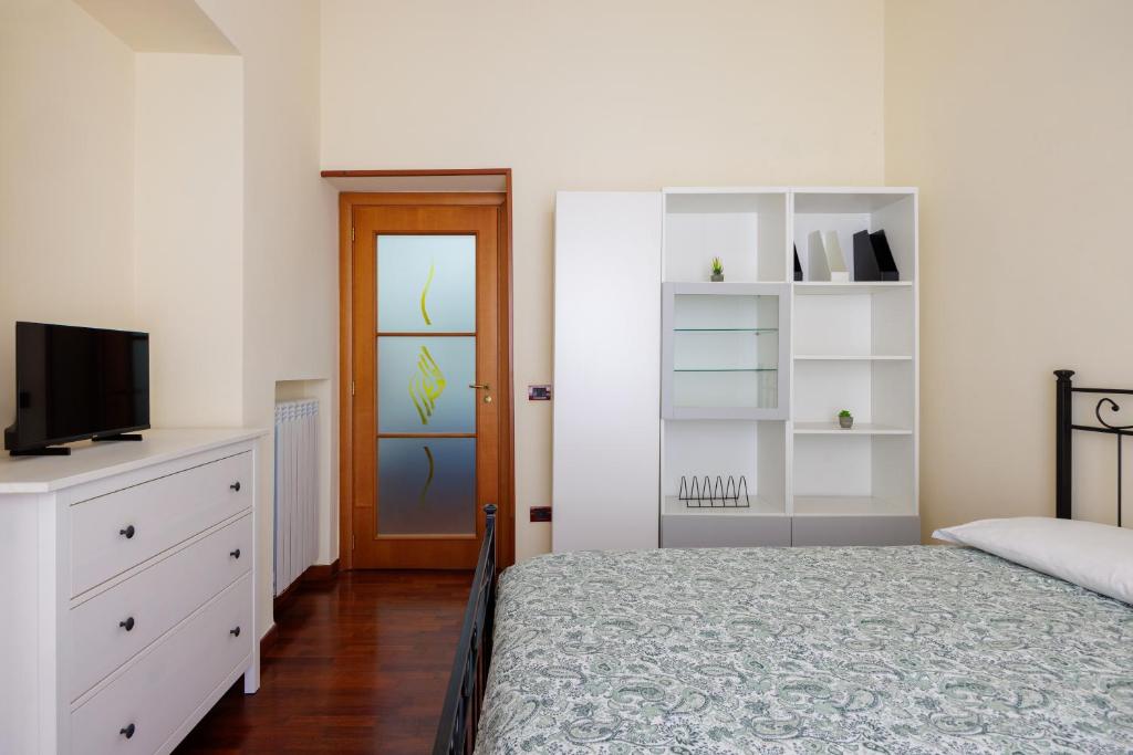 Carmine's House - 3