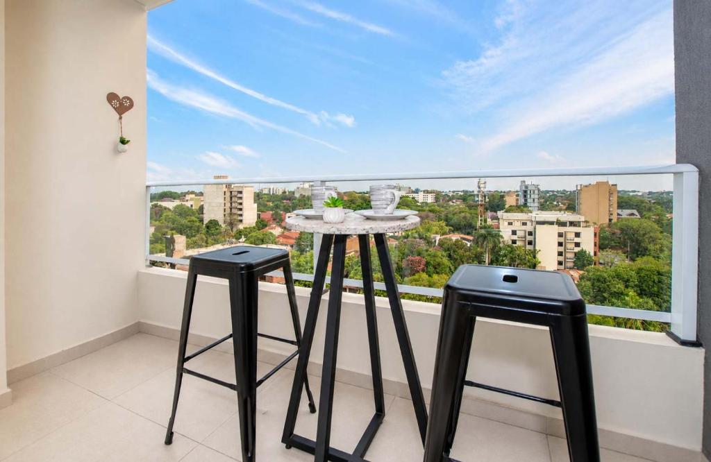 Modern Asuncion Stay with Pool Gym&Nearby Dining - 4