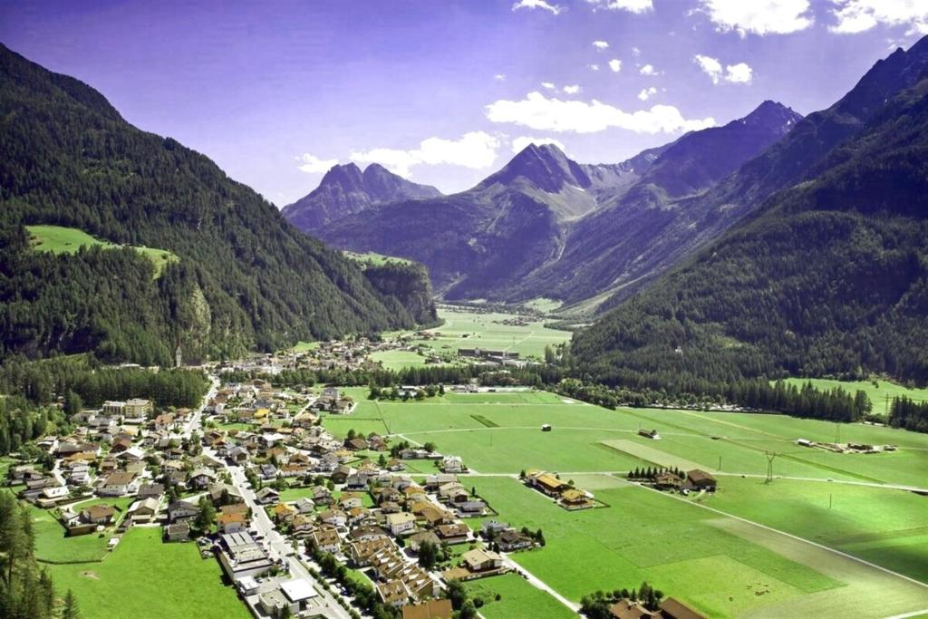 Alpine Ruhe und natürliche Schönheit in Huben - 4
