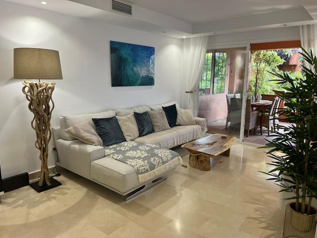Oasis de Marbella, 2 bedrooms on the Golden Mile - 1