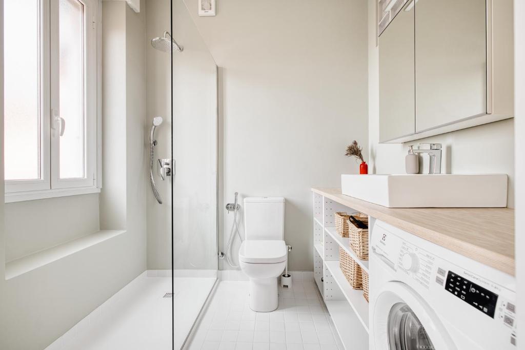Hostmate- Milano-Minimal Nest - 4