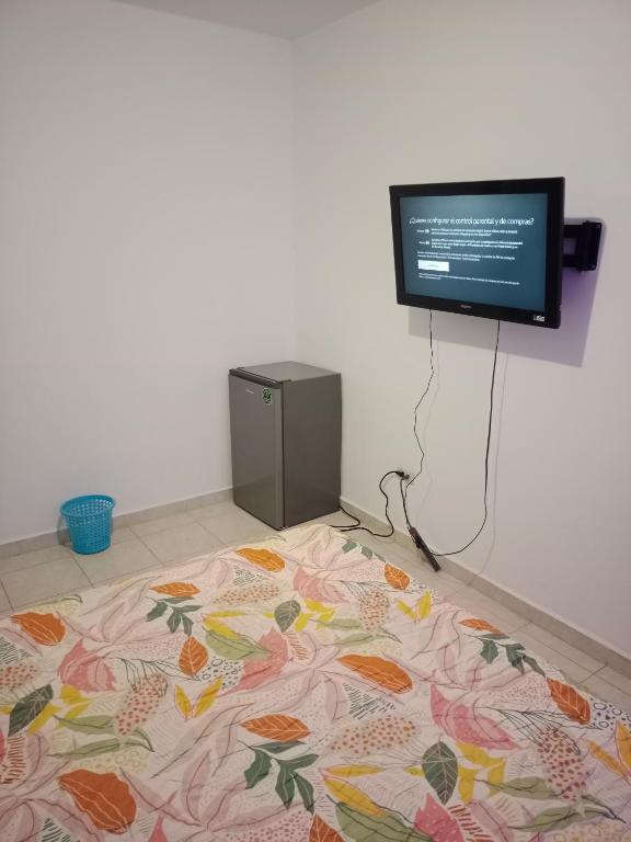 Cuarto, aeropuerto, parque finsa, wifi, minisplit - 2