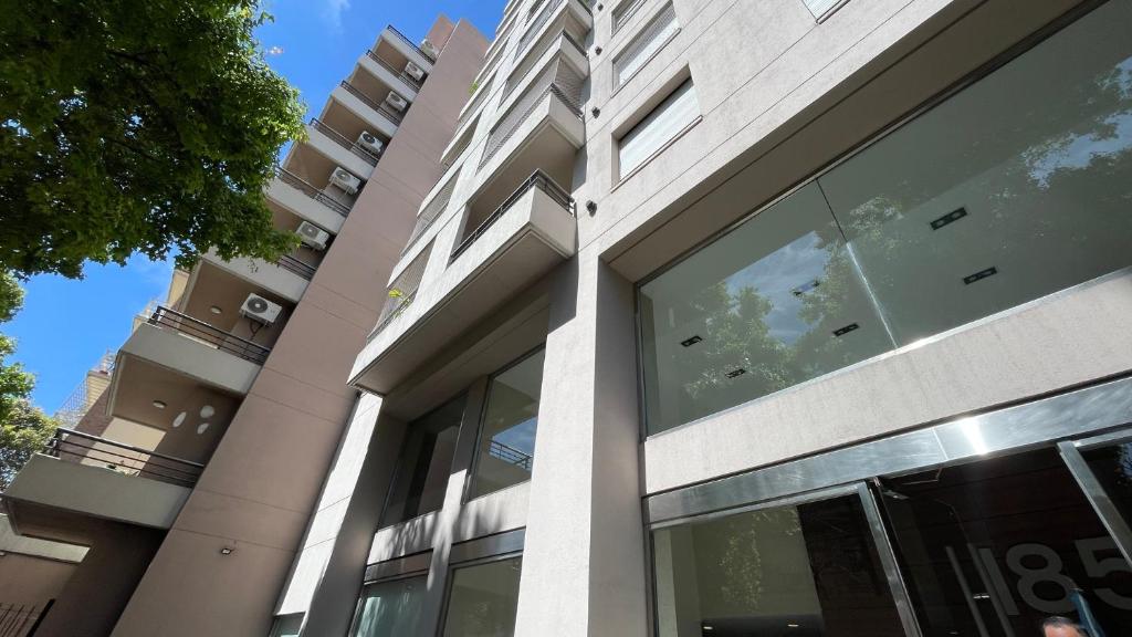 Studio in modern complex with 24-hour security - 4
