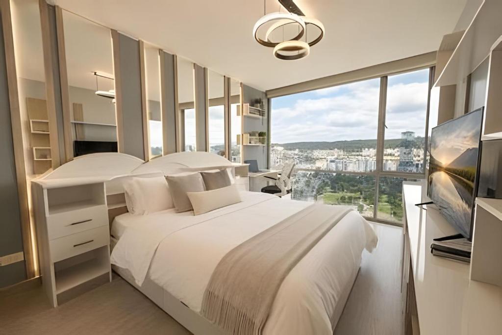 Family Apartment on the 23rd Floor Amazing View! - 2