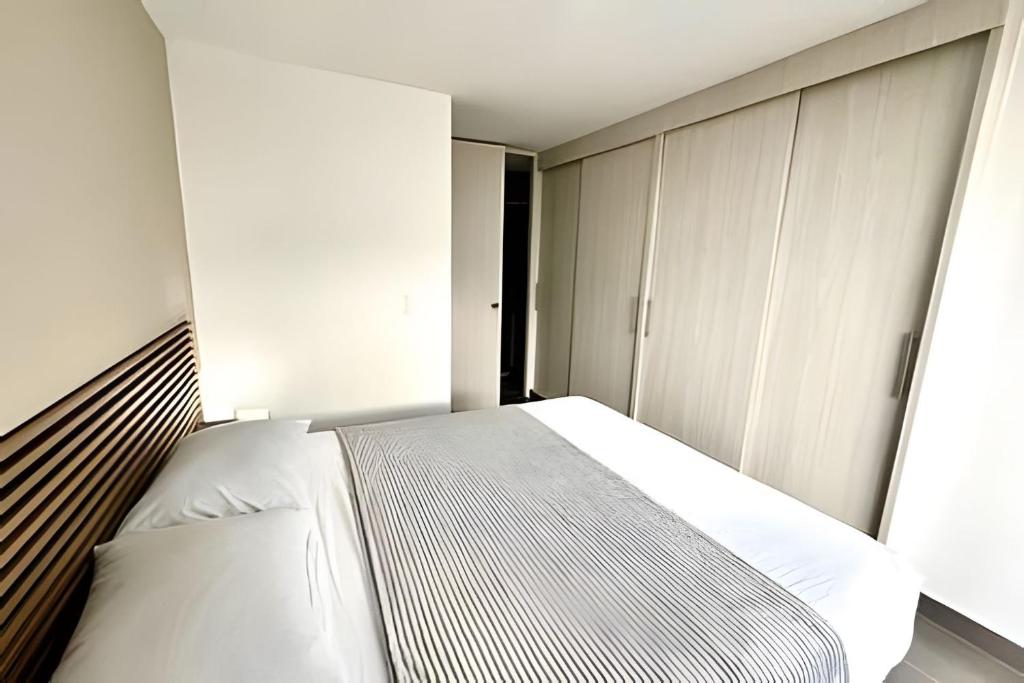 Apartamento con Vista a la Ciudad Sabaneta - 4