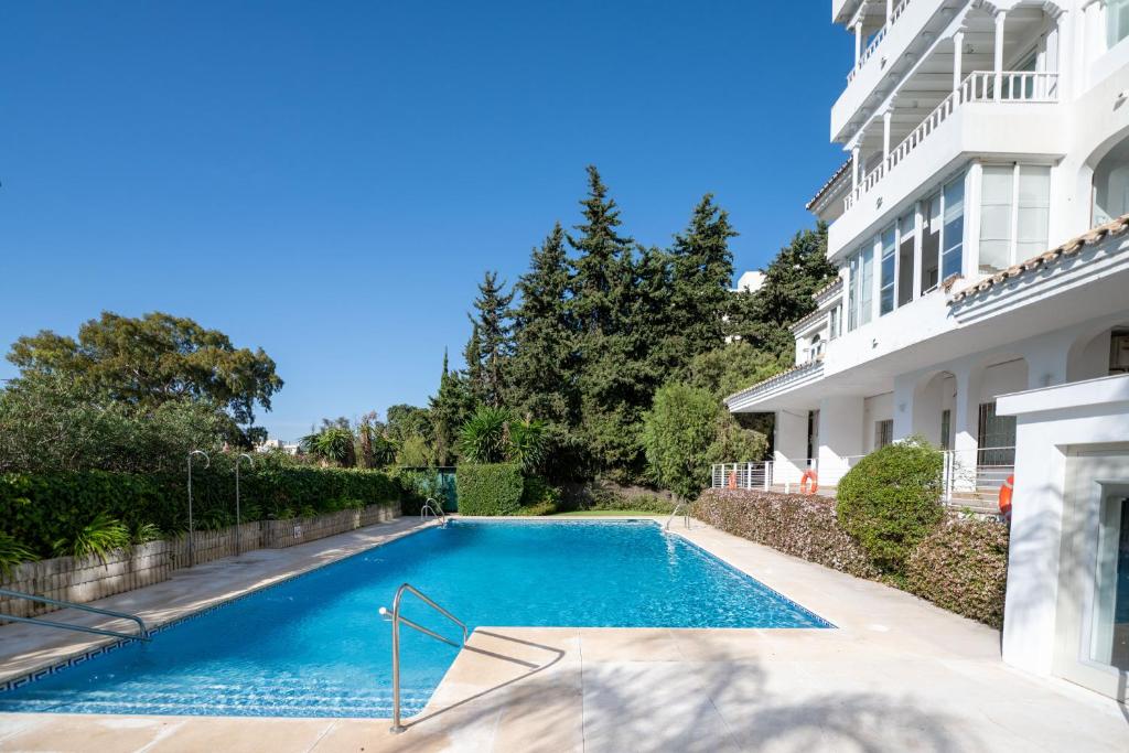 Spacious 1BDR PUERTO BANÚS - 4