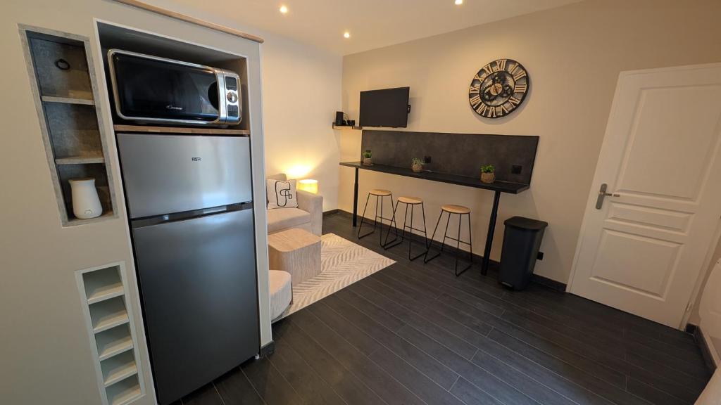 appartement cosy avec terrasse a reims - 2