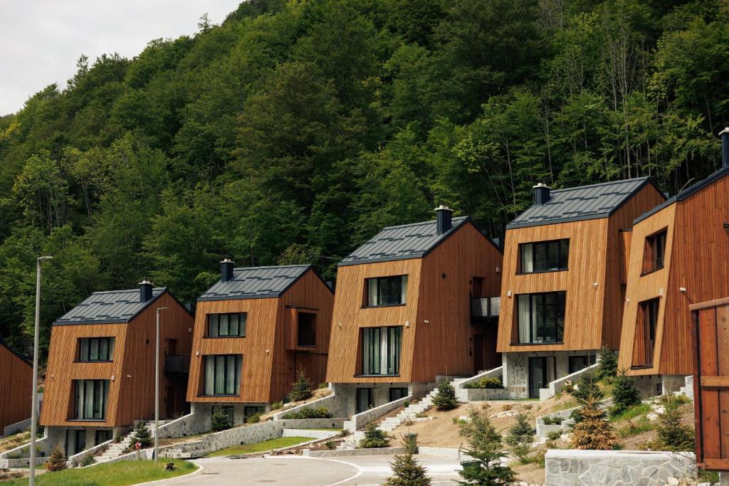 Mountain Retreat Hotel by Dukley - 1