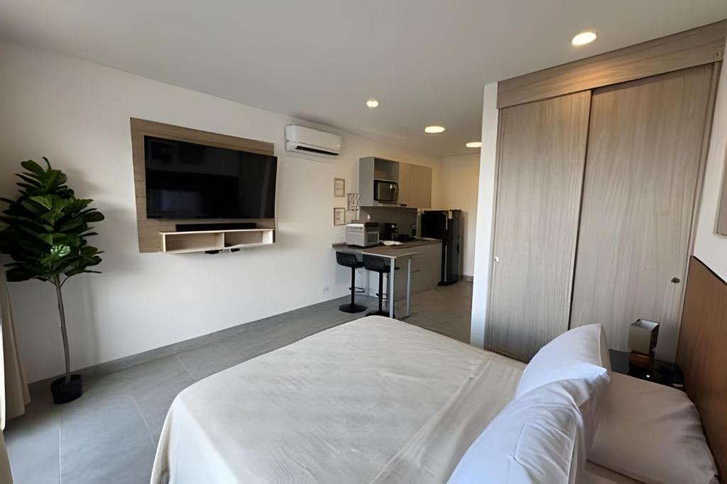 Apartamento con brisa, playa, arena y restaurante - 4