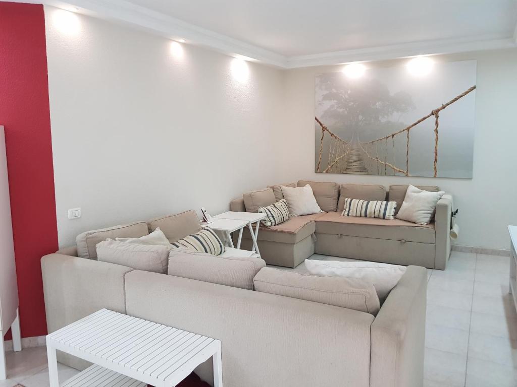 Las Americas 2 Bedroom Oceanview apartment - 3
