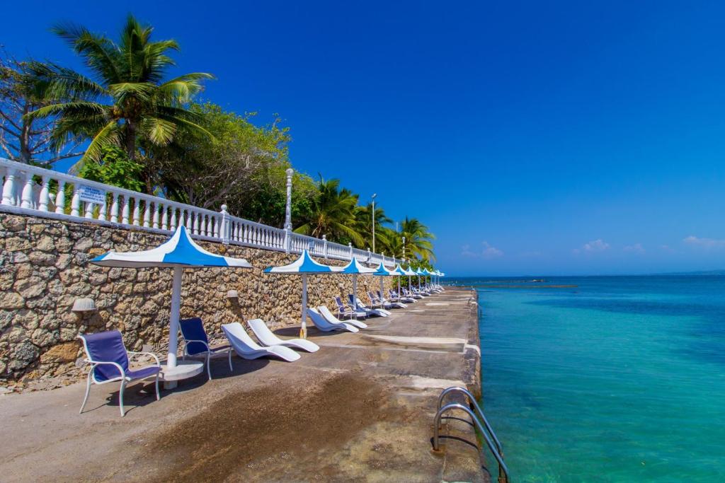 Hotel Cocoliso Island Resort - 2
