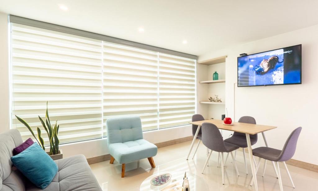 Escape to a comfortable and stylish place - 1