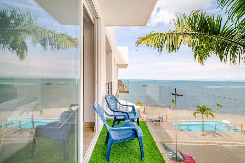 Suite Ideal con Vista al Mar y Jacuzzi - 1