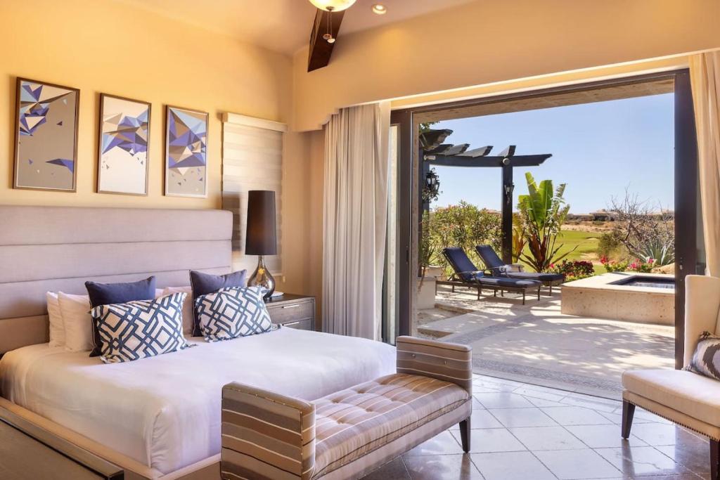 5-BR Golf Villa With Transportation Included - 5