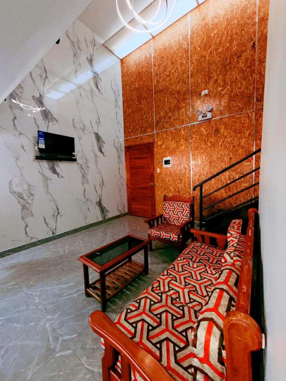 Duplex-style mini-apartment in a downtown area - 1