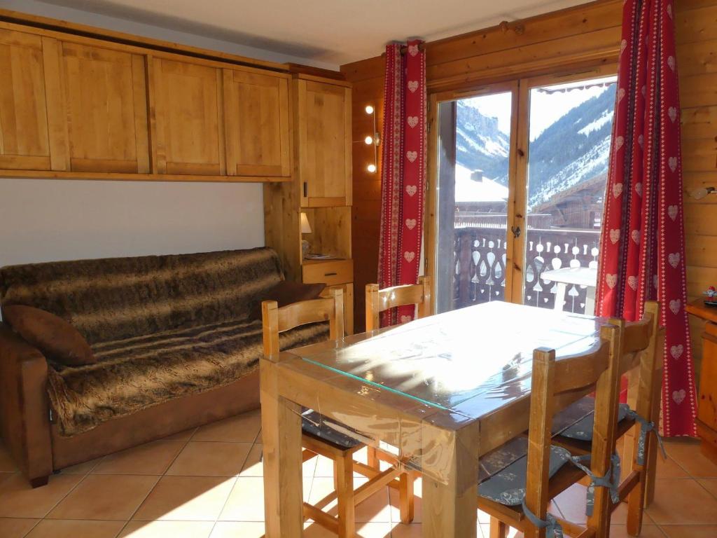 Appartement lumineux, parking - 4 pers. - FR-1-906-85 - 1