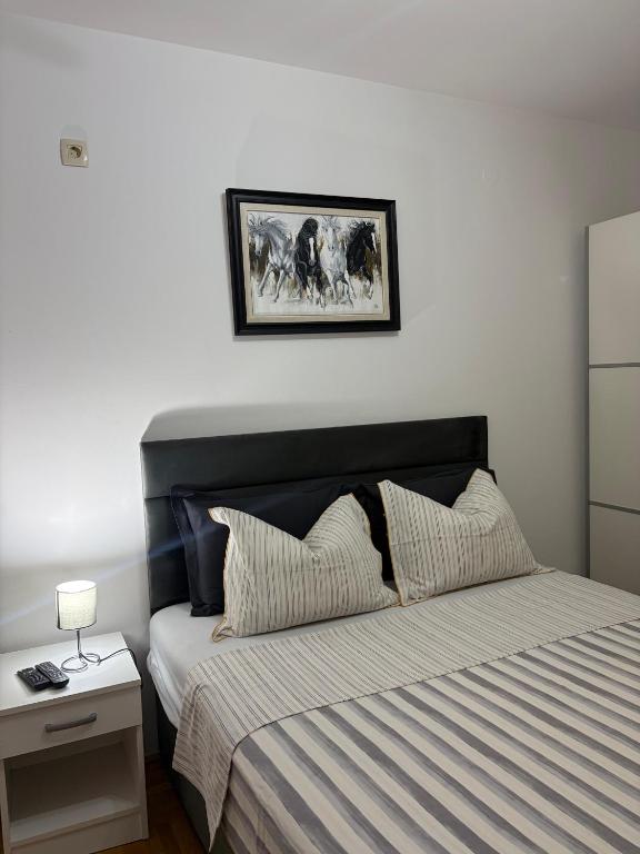 Central Walk Apartment - 1