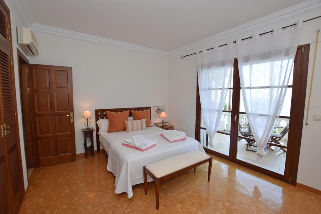 Villa with Panoramic Views of the Atlantic Ocean and Africa - 3