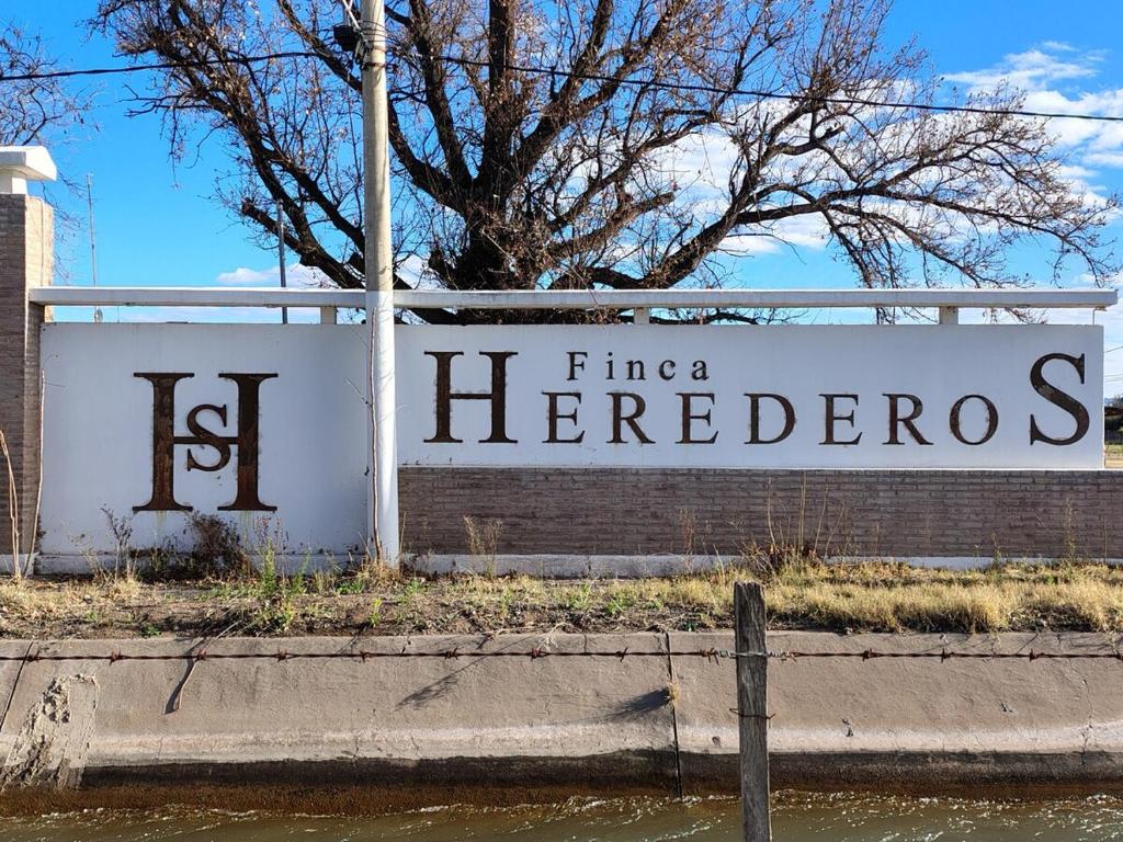 Complejo Finca Herederos - 1