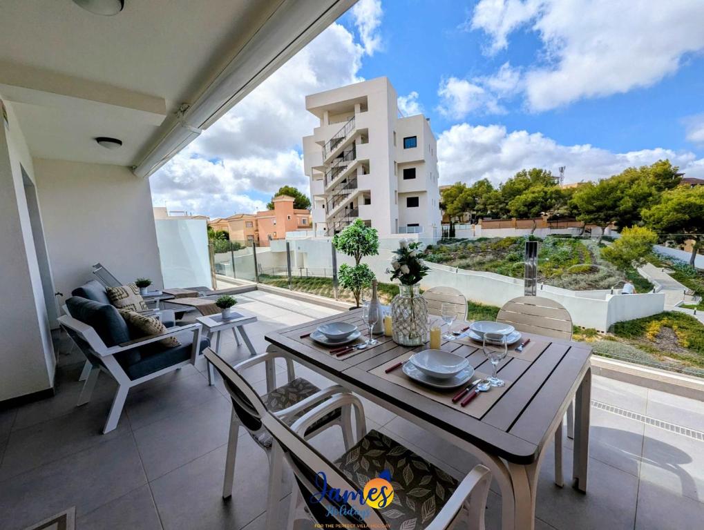 Modern Escape South Facing Terrace 3 Pools VM92 - 1