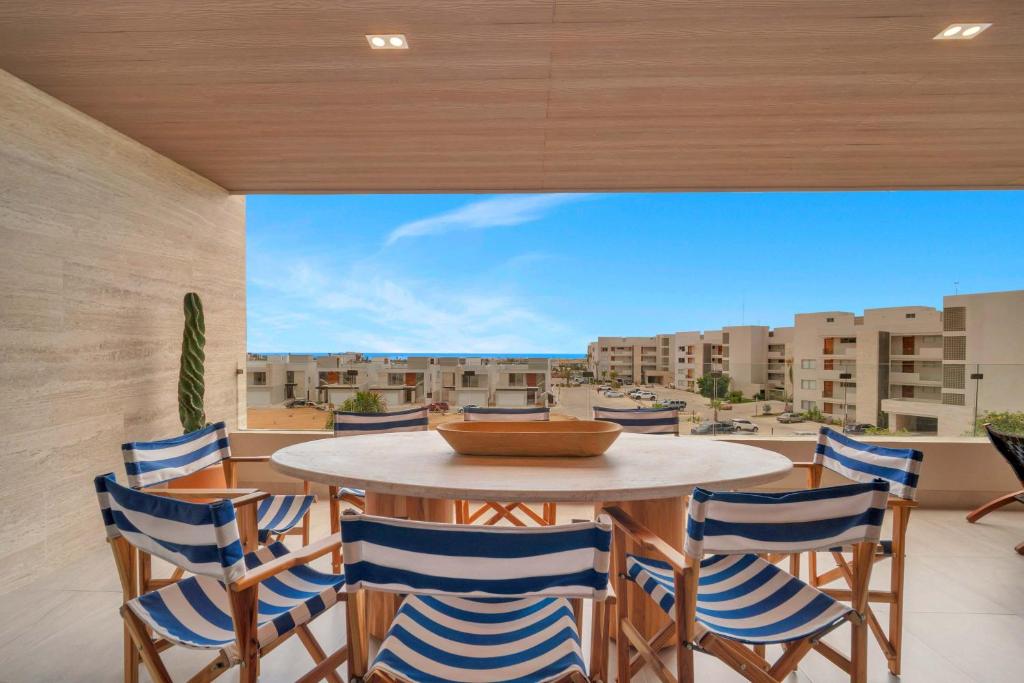 Stunning Brand New 3 Bdr Condo in VistaVela Sunset - 3