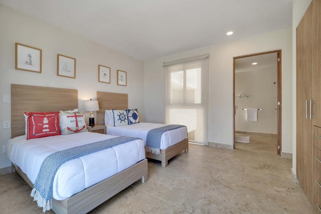Marvelous Brand New 2 BR Condo - Pool with Ocean Views - 5
