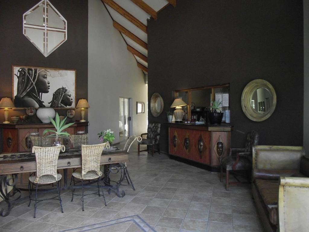 Out of Africa Town Lodge photo