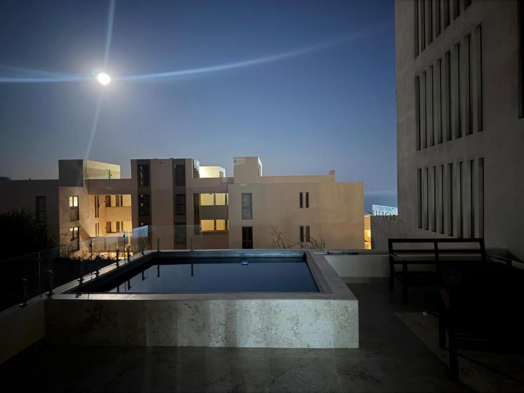 Brand New Pet-Friendly Condo - Private Pool - 5
