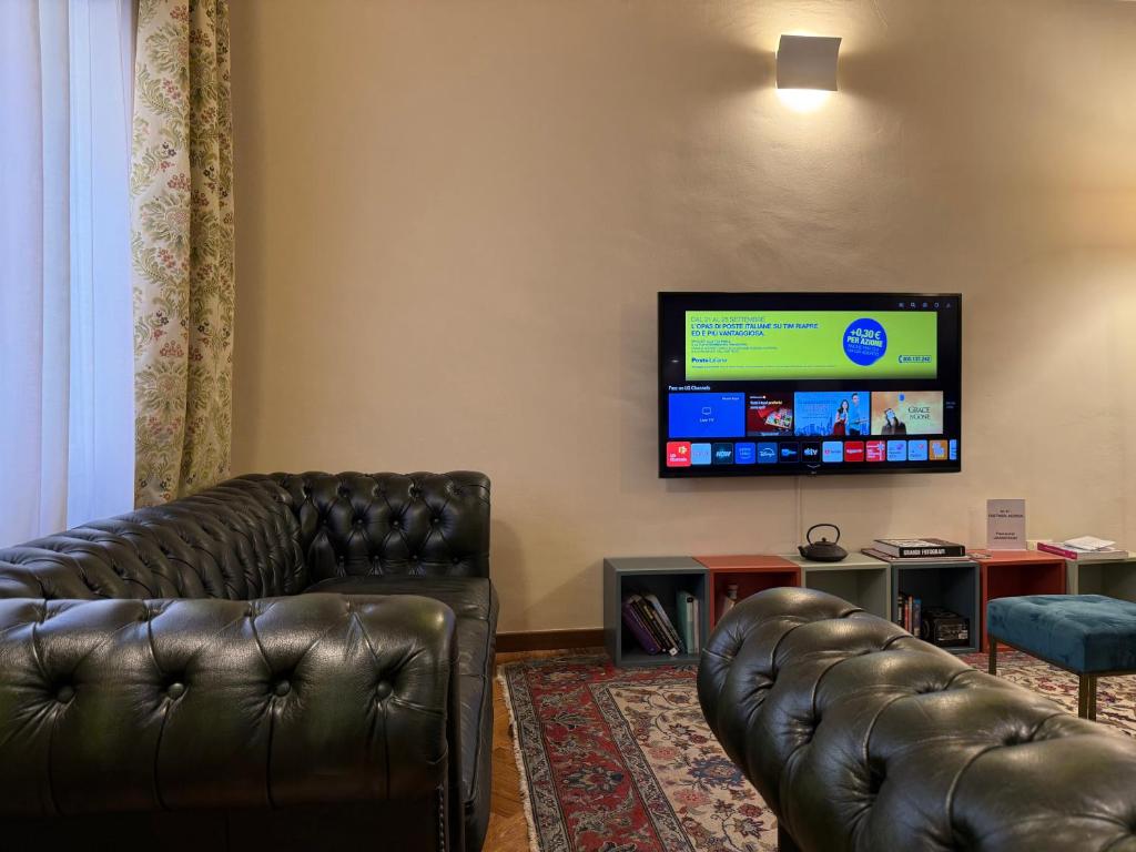 Steps from Piazza Maggiore - 1 Bedroom - 5