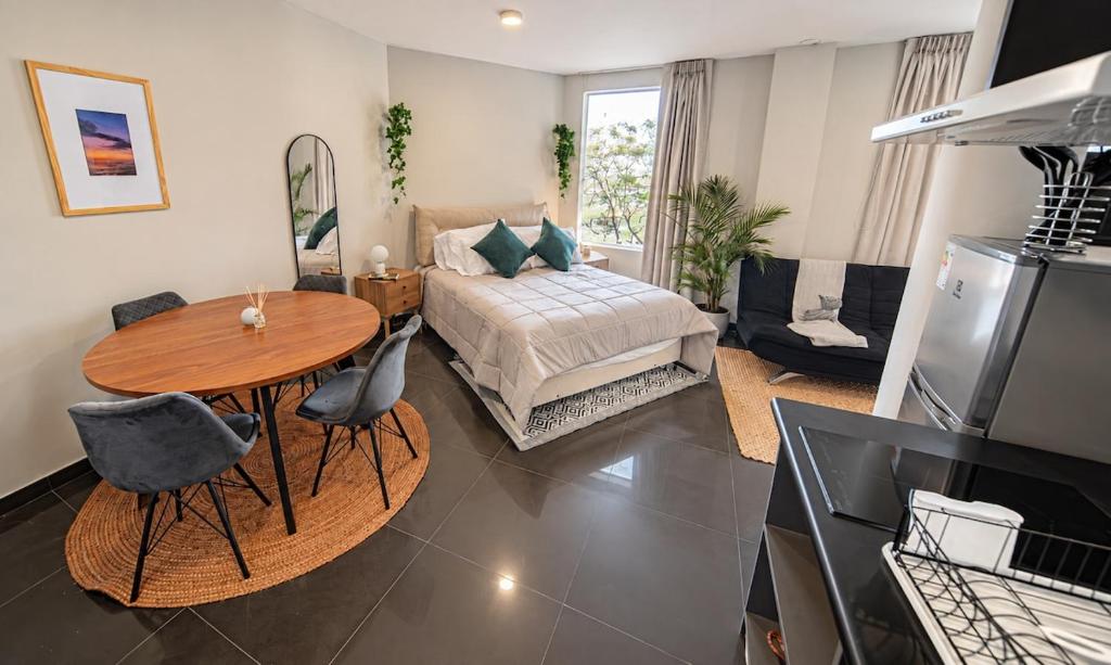 Stylish Barranco Studio with 400 Mbps WiFi - 1