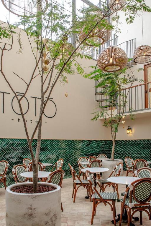 Toto Hotel - 4