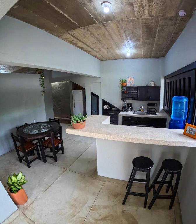 Departamento en Rinconada con Jacuzzi, 2 Recámaras - 4