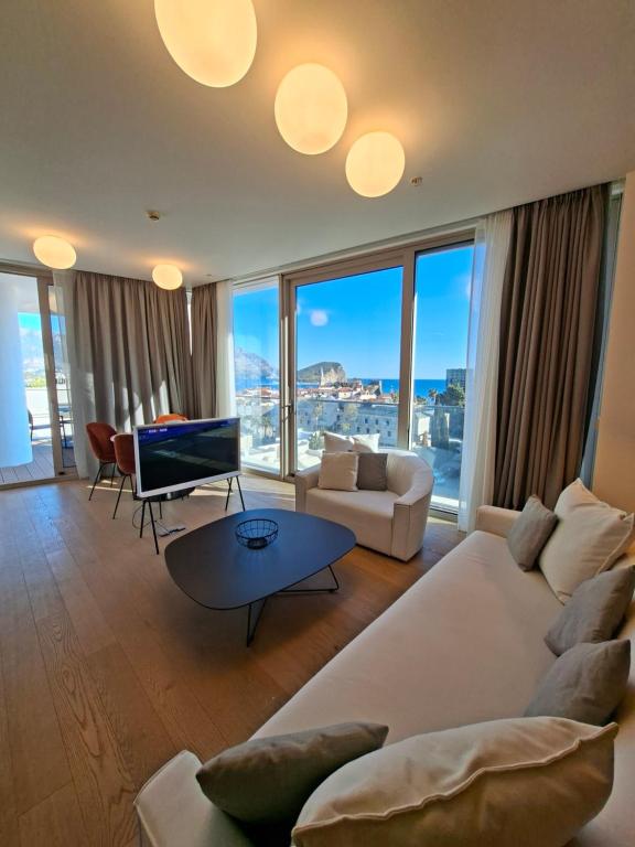 One bedroom lux apartment with sea and Old Town view - 1