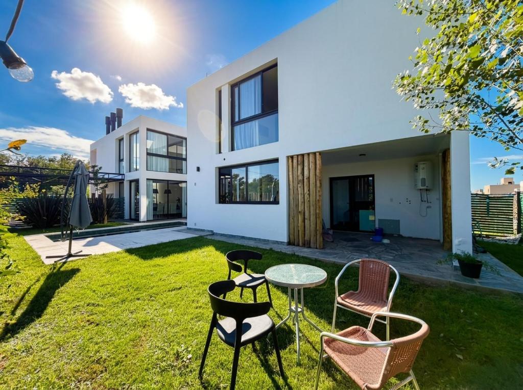 Casa con pileta - Premium - 4