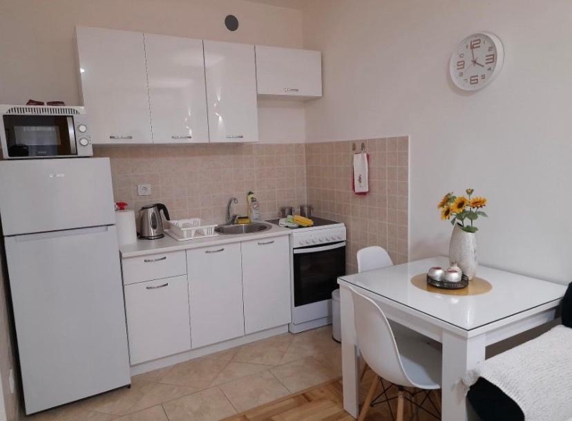 Apartman Makao Stari Aerodrom - 3