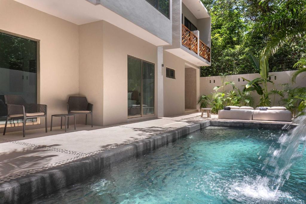 Large 6BR Tulum Villa with Pool Aldea Zama - 1