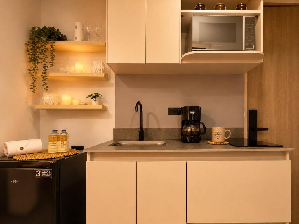 Private Studio Apartment with AC and WiFi - 4