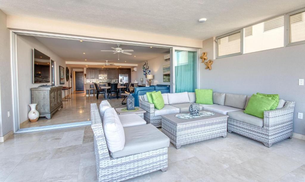 Premium Cabo 3 Bedroom Condo in Prestigious Community - 1