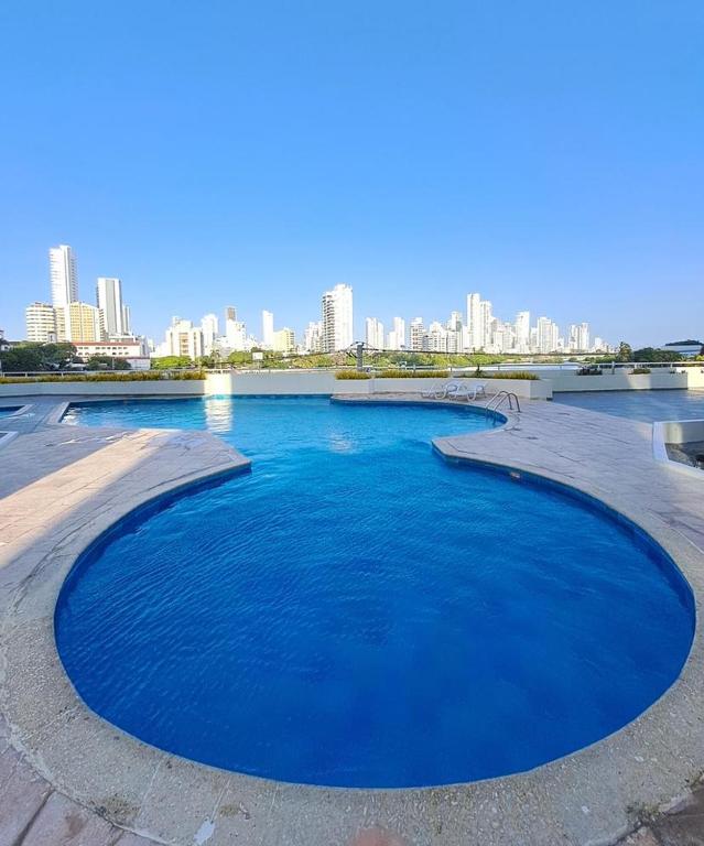 Apartamento con excelente ubicación - 4