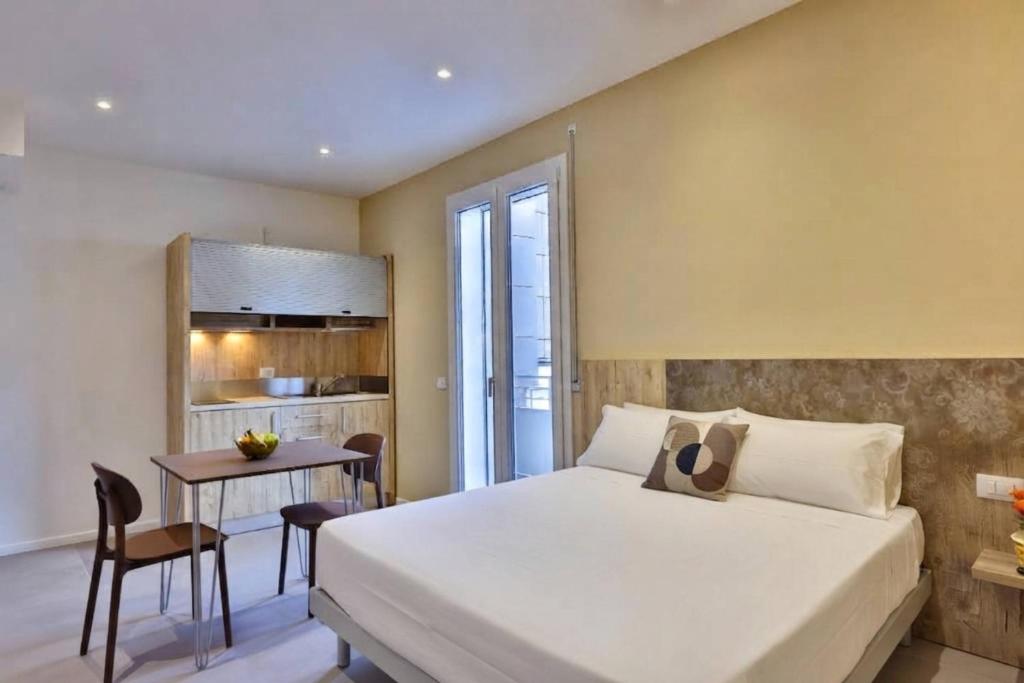 Apho Apartment Hotel - 4